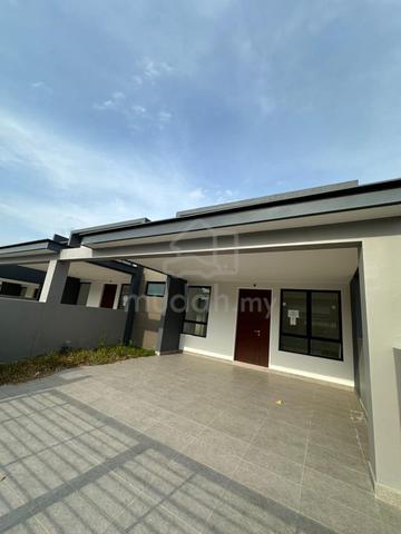 Rumah Teres Setingkat |Aster | Kluang 1