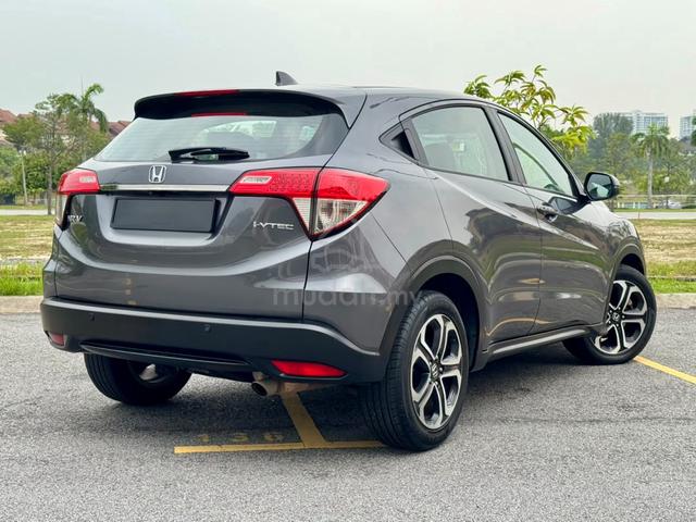 2019 Honda HR-V 1.8 E V RS FACELIFT LEATHER SEAT - 3