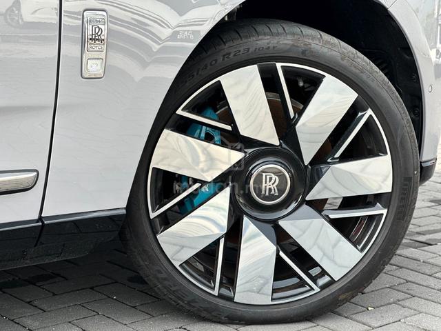 2025 Rolls Royce CULLINAN 6.7 V12 AWD Series 2 - 5