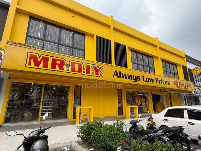 Bukit Jelutong Laman Idaman U8 , Shah Alam New Shoplot For Rent 1