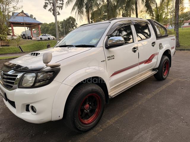 2014 Toyota HILUX 3.0 G VNT (A) - 1