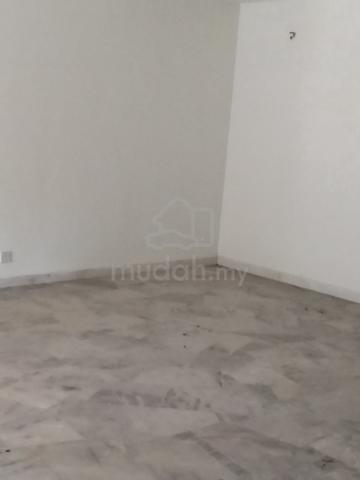 USJ Batu Tiga Duble Storey LinkHouse 1