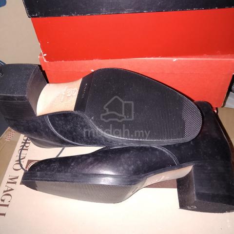 Carousel Image Selected