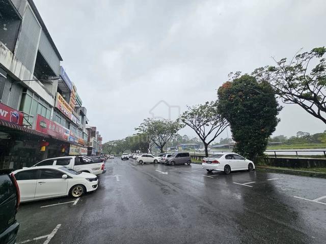 Kuching City Mall 3 Storey Corner Shoplot For Sale 1