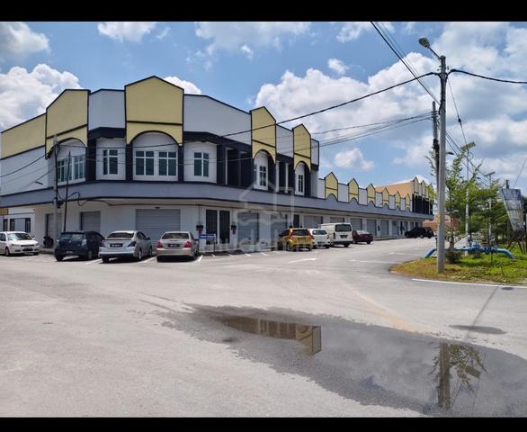 Kedai shoplot 1 tingkat (2 unit kembar) utk sewa Permaisuri 1