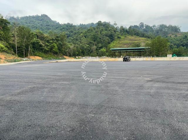 3.4 acres Industrial Land with Depot & Warehouse infrastructure to let 2