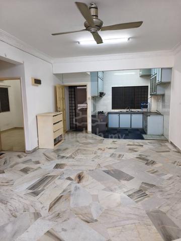 Petaling Indah Condominiums 1