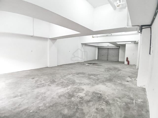 Ground Floor Shop / 1313 sf / Laman Damai Taman Kepong Near Aeon MRT 1