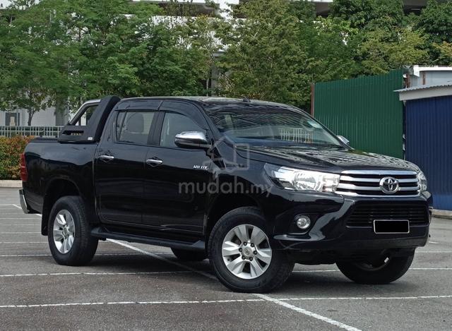 2017 Toyota HILUX 2.4 G VNT (A) - 1