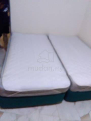 Comfort Middle Room for Rent in Sri Pelangi 2