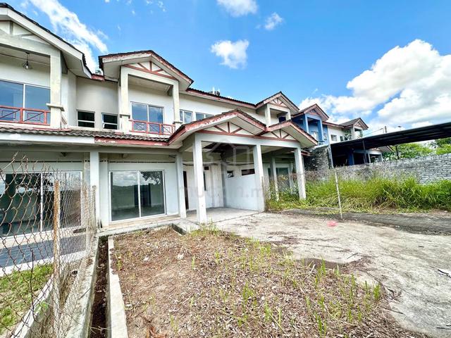 2 Storey House, Taman Alam Perdana, Puncak Alam 1