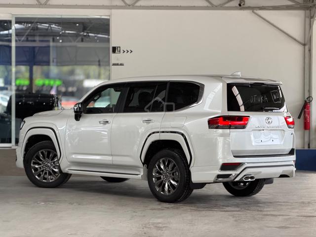 2025 Toyota LANDCRUISER 300 3.4 ZX (A) - 3