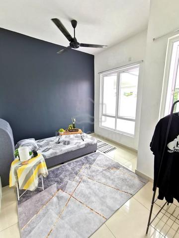 ROOM FOR RENT💫 SENDAYAN ,Merchant Square,99 SPPEDMART,MCD,7 ELEVEN 1
