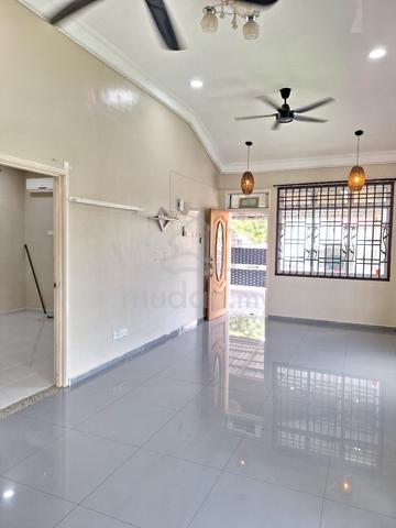 END LOT -Extra Land - Non Bumi unit Kangkar Pulai Johor 1