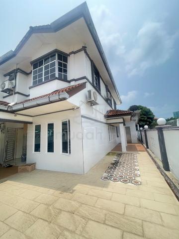 2 storey Terrace Corner TELUK KUMBAR 5 Room Fully extend WORTH RENT 1