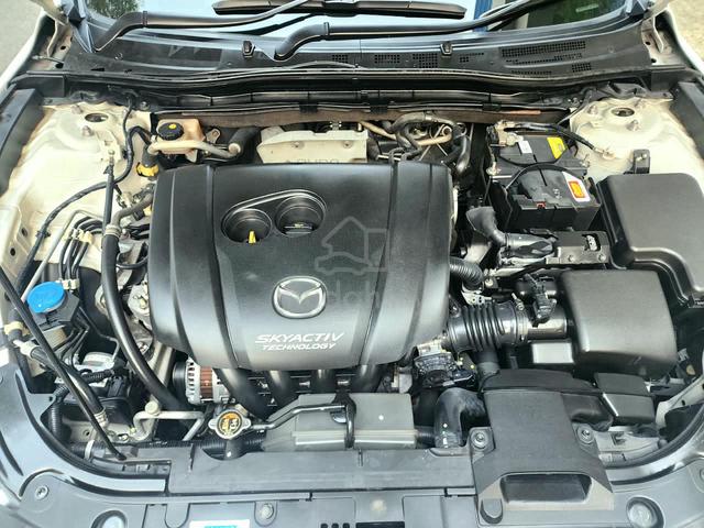 Mazda 3 2.0 SEDAN HIGH SKYACTIV FULON 3 YRS WARANT - 5