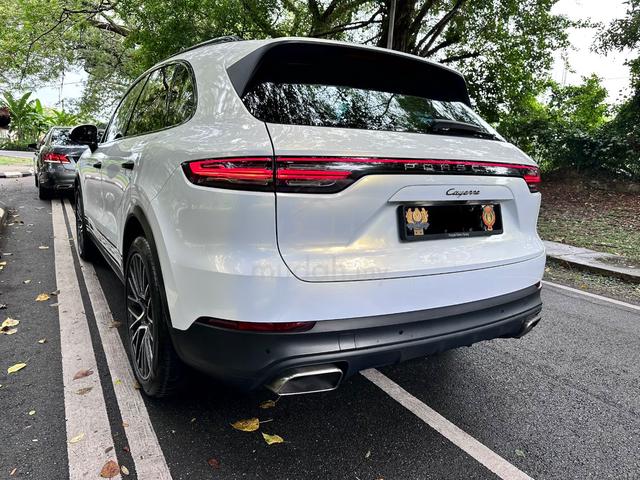 2023 Porsche Cayenne 3.0 - 4