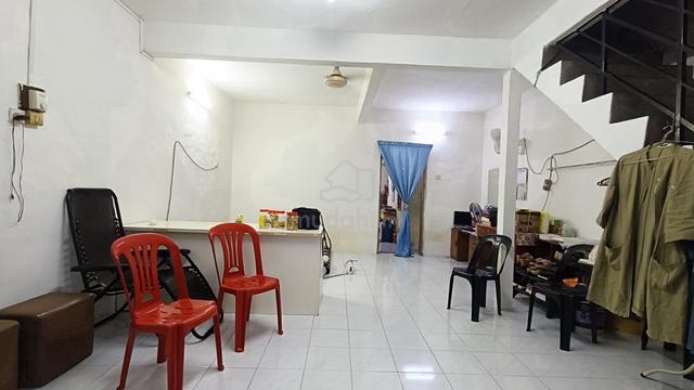 (Bellow Market) Teres Dua Tingkat Taman Pekan Razaki, Ipoh 1