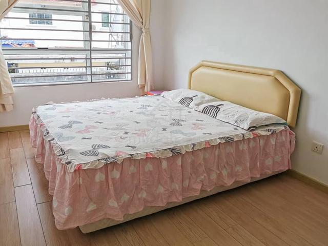 Female room for rent Big and Spacious 1