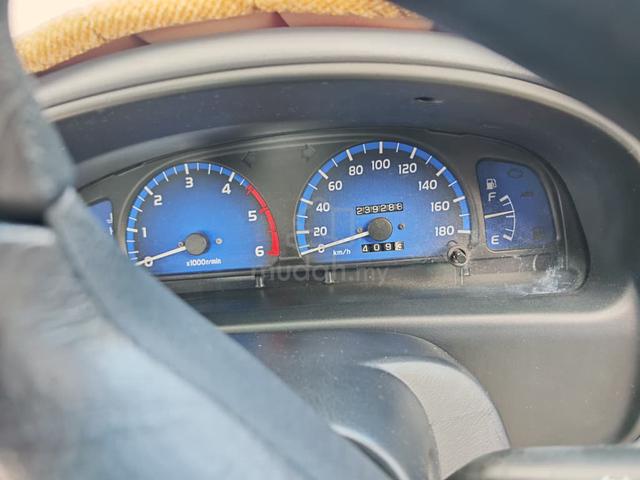 2004 Toyota HILUX 2.5 SR TURBO MY03 KDN190 (A) - 4