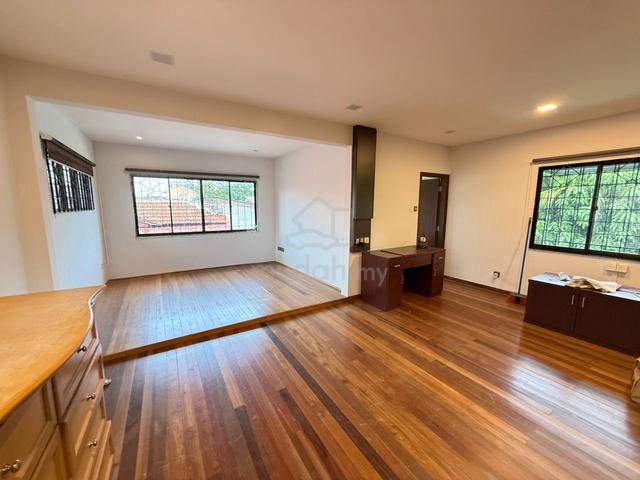 EXTENDED FREEHOLD 1.5 Storey Semi D Bukit Serindit Semabok Ujong Pasir 1