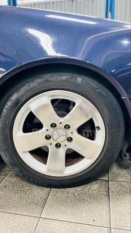 1999 Mercedes Benz E-CLASS 2.6 240 AVANTGARDE - 3