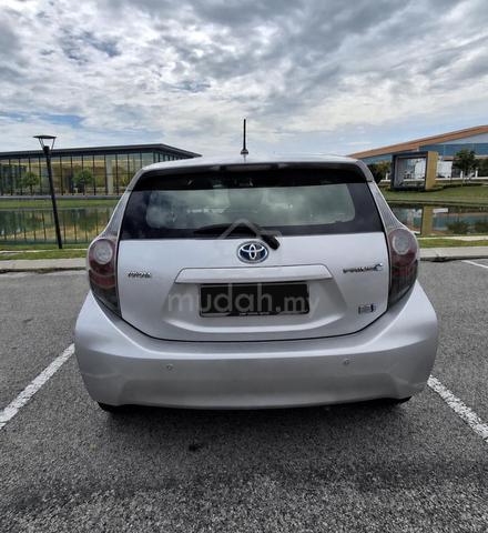 2013 Toyota PRIUS C 1.5 (HYBRID) (A) - 4