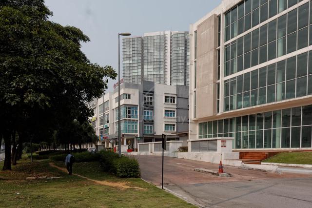 Boulevard Serviced Apartment 1