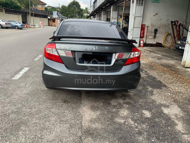 2013 Honda CIVIC 1.8 S (A) - 4