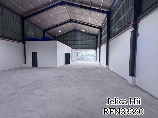 Fully covered warehouse | Inanam|for rent 1