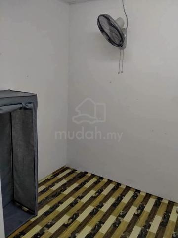 room for rent stutong kuching 1