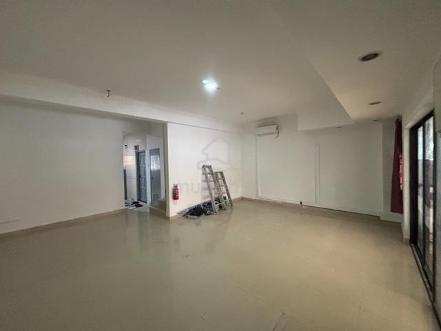 Price Nego 3 Storey House Bandar Utama Kayu Ara Petaling Jaya sale 1