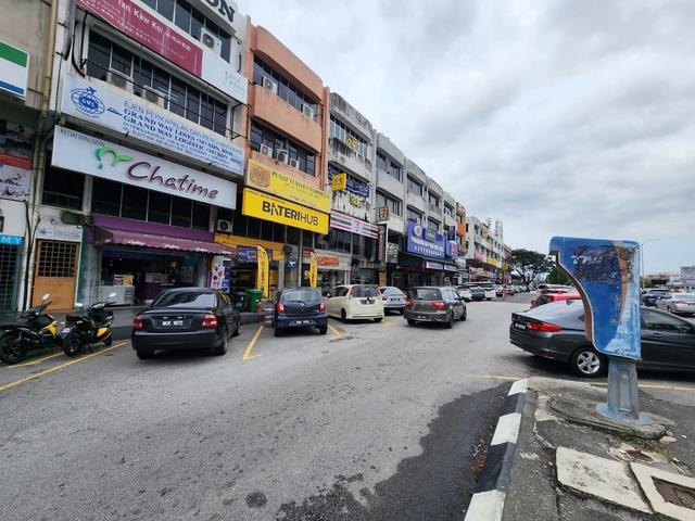 Taman Chi Liung Klang 3.5 Storey Corner Shoplot Facing Main road 1