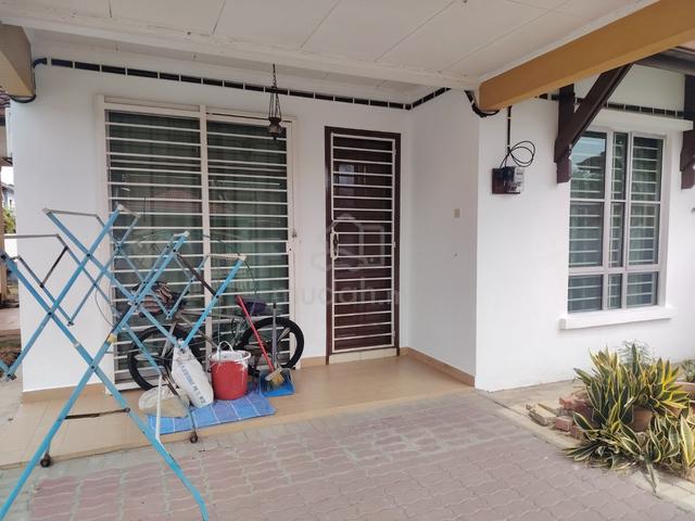 Single Storey Terrace House End-Lot Jalan Makyong, Klang 1