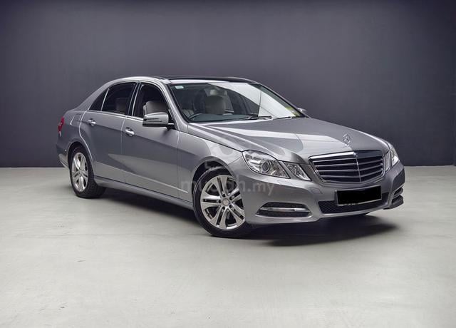 2010 Mercedes Benz E300 - Full Service Record MB - 1