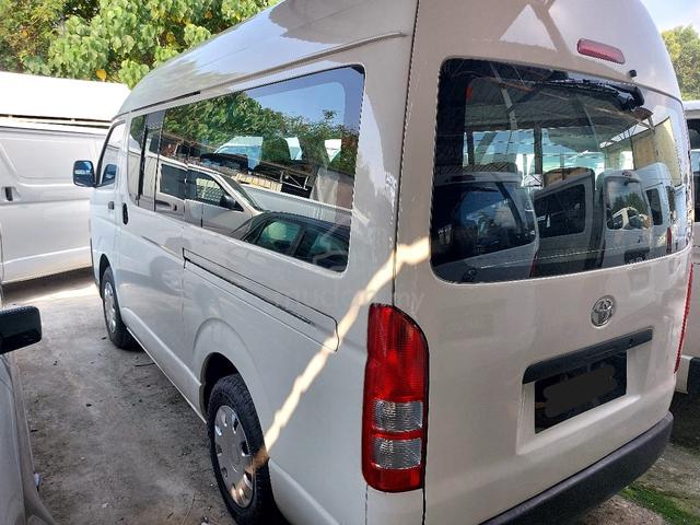 Toyota HIACE 2.7 (PETROL) WINDOW VAN HIGH ROOF - 2