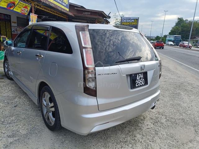 HONDA STREAM 1.8 i-VTEC RSZ FACELIFT (A) - 4