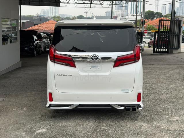 2021 Toyota Alphard SC / 66000KM GED 4. REAR TV . - 3