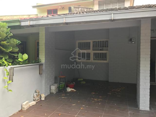 1 STOREY HOUSE @ Haji OPENG, TAMAN TUN DR ISMAIL, KL -Spacious Furnish 1