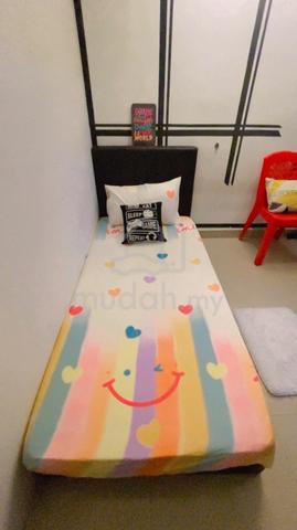 Single Room at Suriamas Condominium pjs10 Zero Deposit Fully Furnish 1