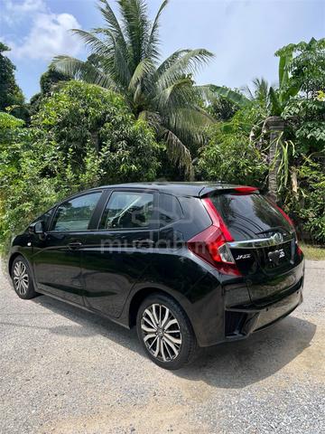 Honda JAZZ 1.5 E (A) Tahun 2016 Low Mileage - 4