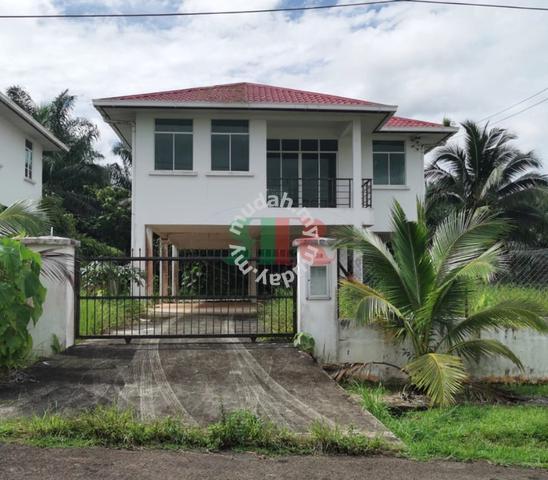 Bungalow house, Taman Sri Warisan, Jalan Gudang Empat, Merotai, Tawau 1