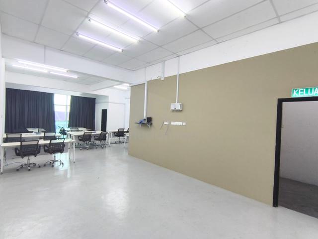 2nd Floor Shoplot For Rent - Bandar Uda Utama 1