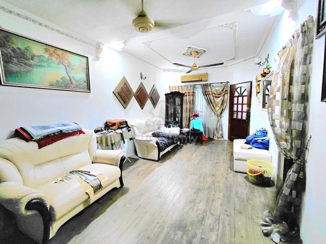 FREEHOLD 1.5 Storey House at Seksyen 27 Shah Alam For Sale 1