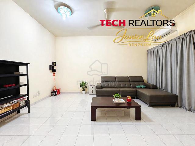 Hot Deal !! Beautiful Double Storey Terrace at Laguna Merbok Sg Petani 1