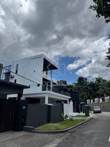 FULLY FURNISH With Pool 3 Storey Bungalow House Country Heights Kajang 1