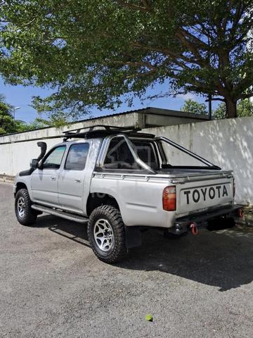 2002 Toyota HILUX 2.8 MY00 LN166R (M) - 3