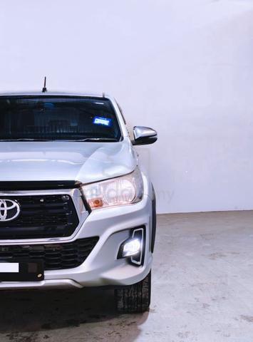 2018 Toyota HILUX 2.4 G LE (A) Full Top Warranty - 5