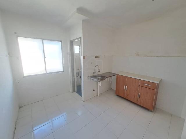 Sri Ivory (Sri Ivori) Apartment 1