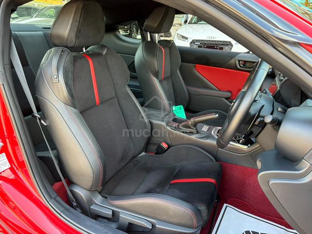 2021 Toyota GR86 2.4 RZ (A) LOW MILEAGE , GR AERO - 4